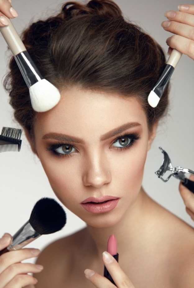 خدع المكياج