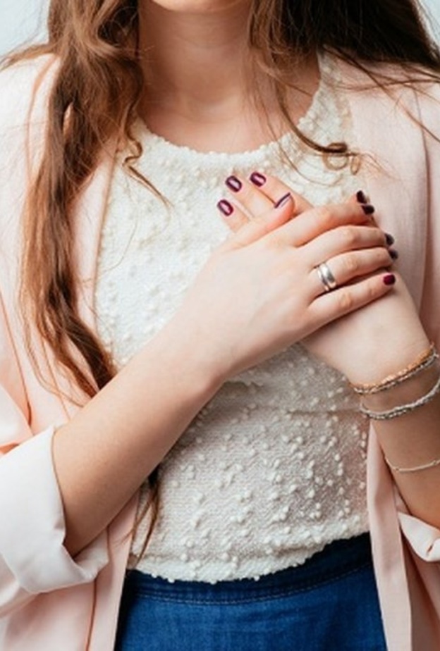 آلام الثدي قد تكون بسبب الأورام