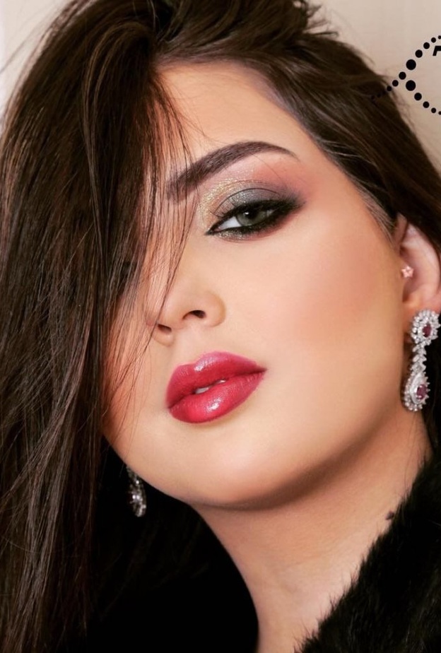 مكياج ناعم للصيف من تغريد