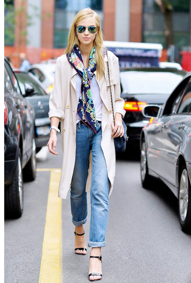 أكملي أناقتك الصباحية في فصل الربيع مع الشال الصيفي المعرق