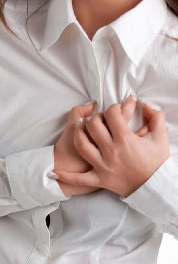 من أعراض ارتفاع الكوليسترول برودة الأطراف