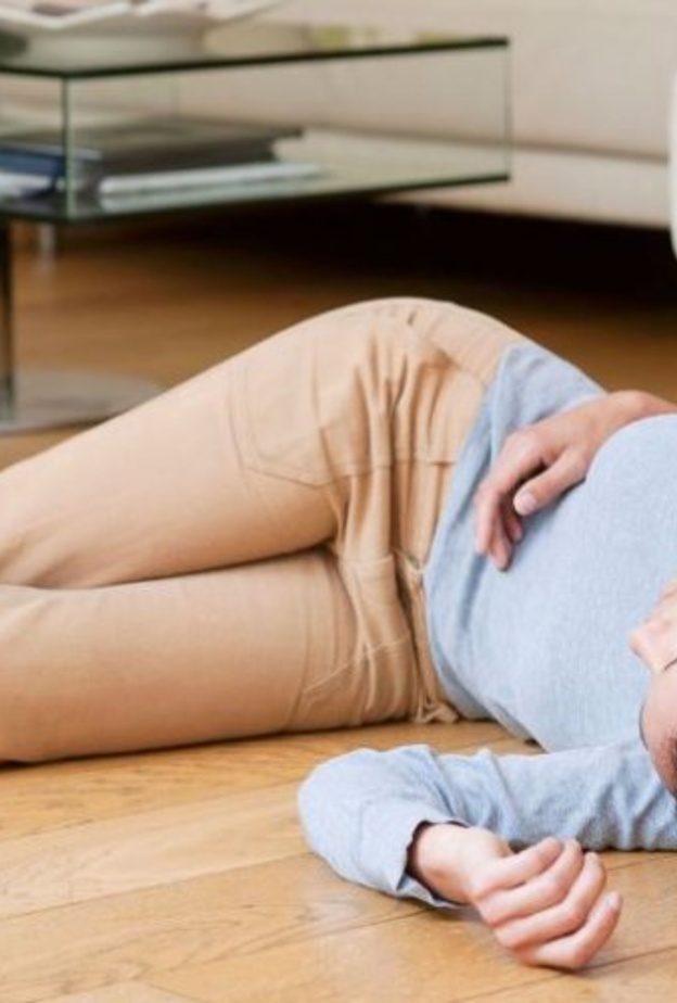 يجب التأكد من أن المصاب يتنفس