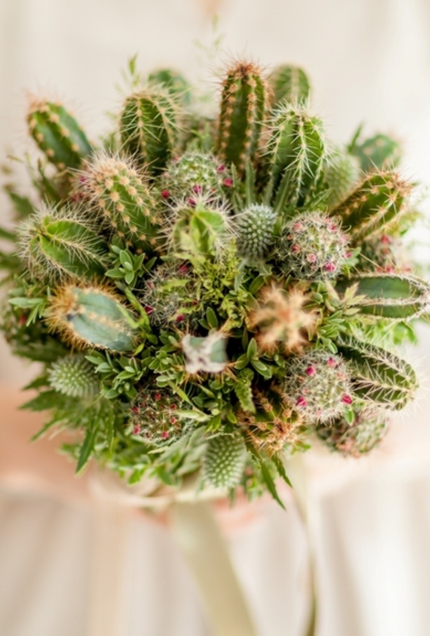 قوالب حلوى باللون الاخضر