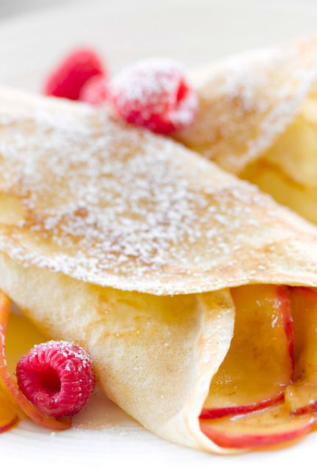  تحضير كافة مكونات الكريب الجافة والسائلة