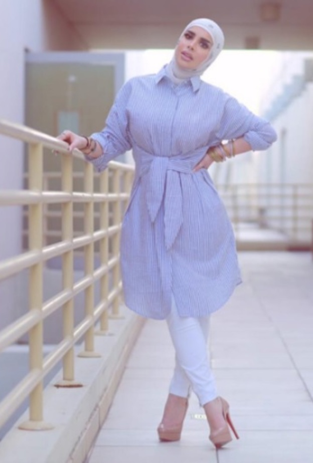 عبايات عصرية مع الأكمام الواسعة والمريحة