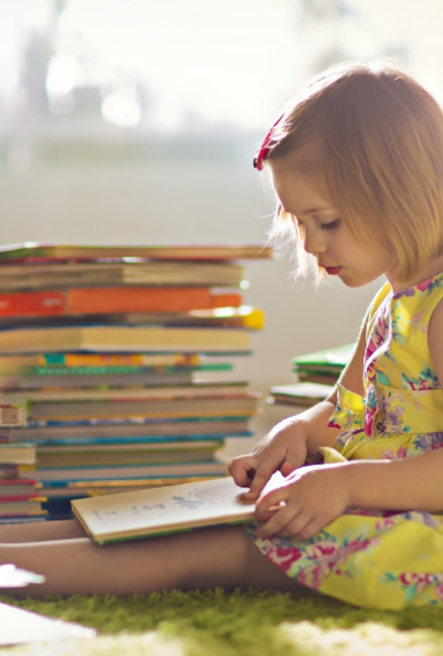 مكتبة الأطفال المنزلية