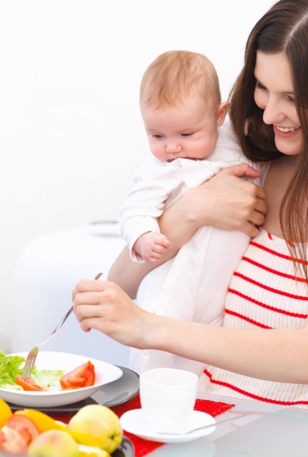 تغذية الأم المرضع و الطرق المناسبة لرجيم صحي 