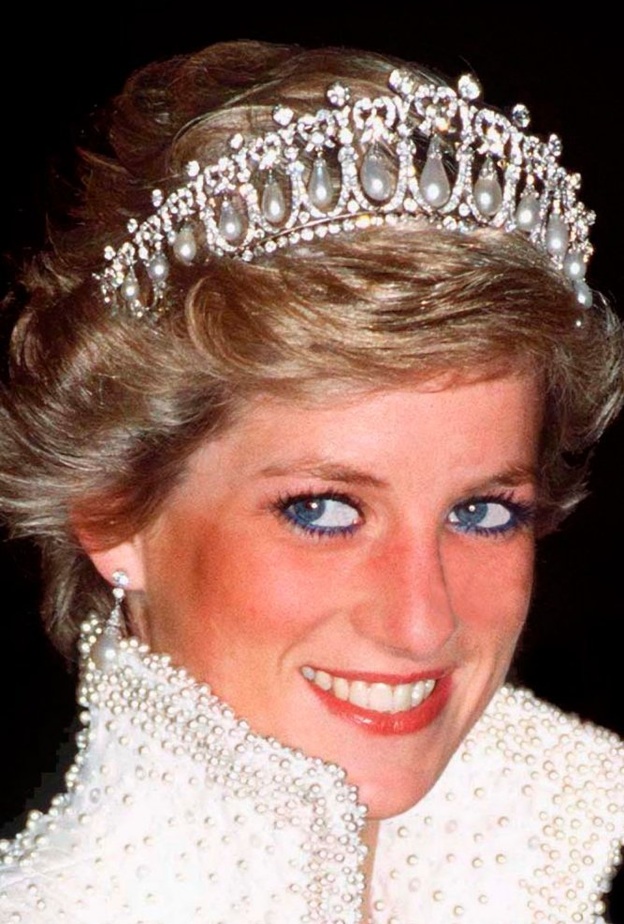 مجوهرات الأميرة ديانا بالزمرد