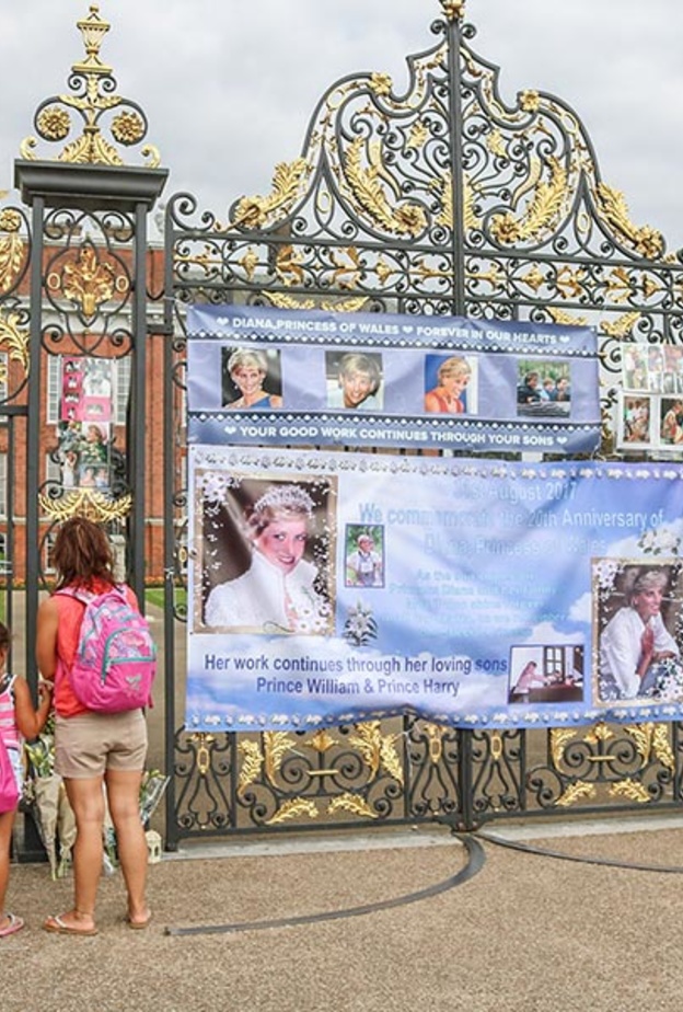 مراسم إحياء الذكرى العشرين لوفاة الأميرة ديانا في باريس