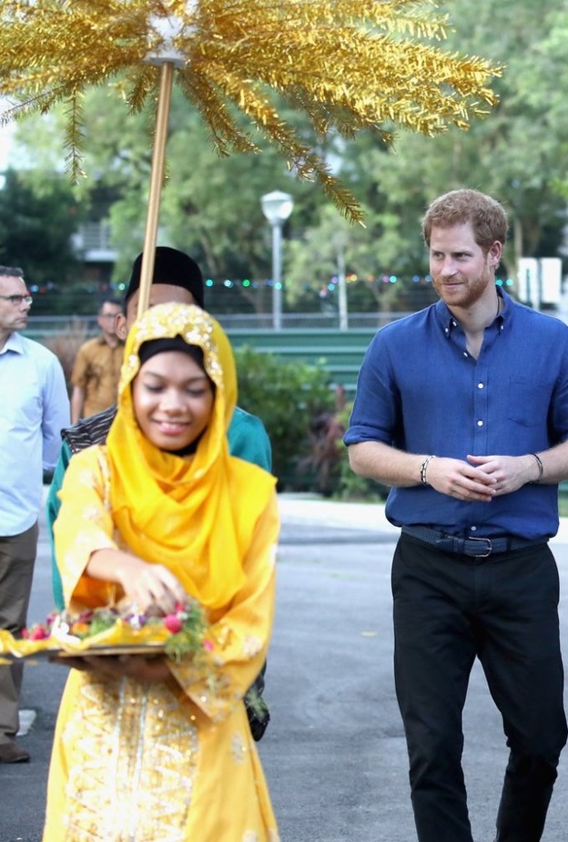 استقبال الامير هاري في سنغافورة