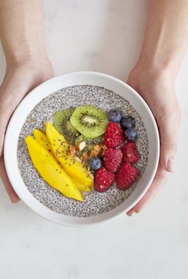 انتفاخ البطن بسبب العادات الغذائية السيئة