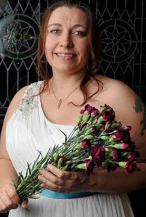 العروس الانكليزية التي ستتزوج من دون عريس