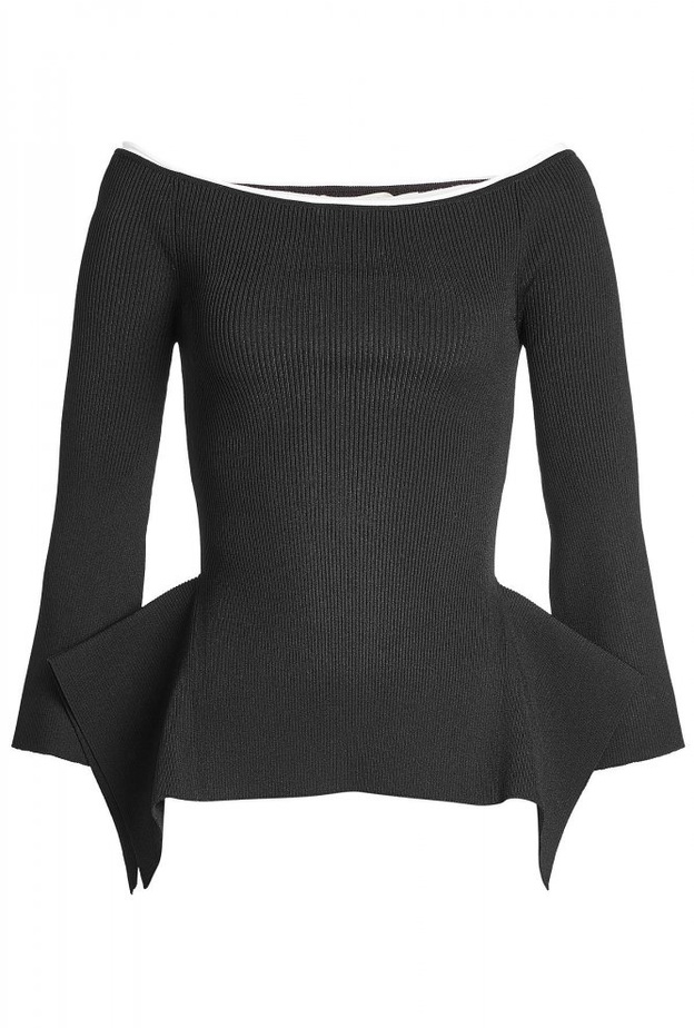 بلوزات الاوف شولدر مع الأقمشة المزخرفة