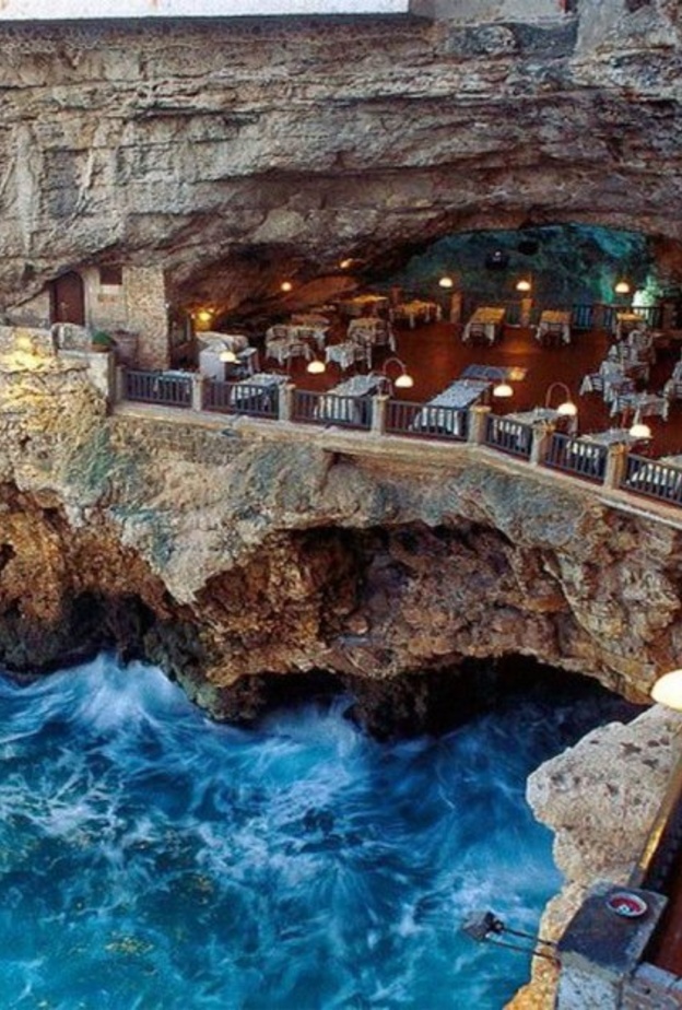 مدينة جيروكاسترا.