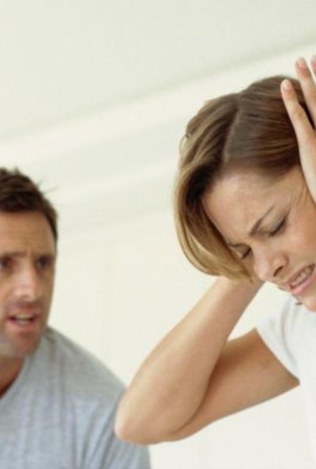 كيفية التعامل مع الزوج المتسلط 