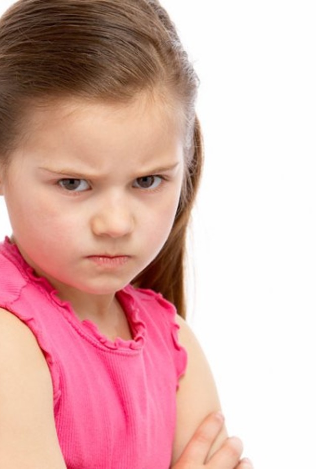 كيفية التعامل مع الطفل متقلب المزاج 