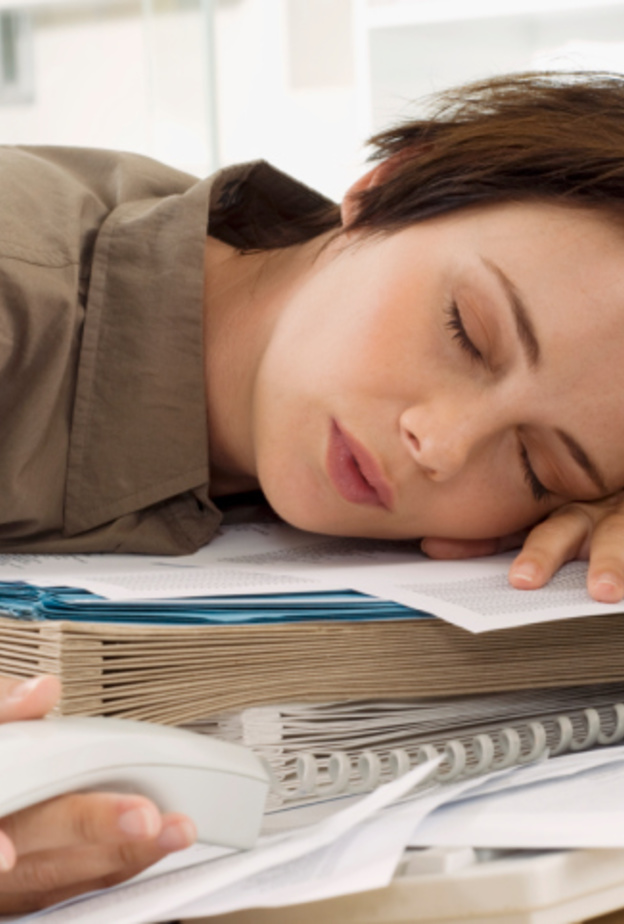 التعب المفاجئ ينتج عن قلة النوم