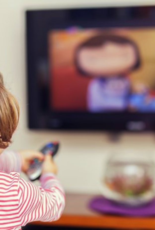 تاثير التلفزيون على تربية الاطفال