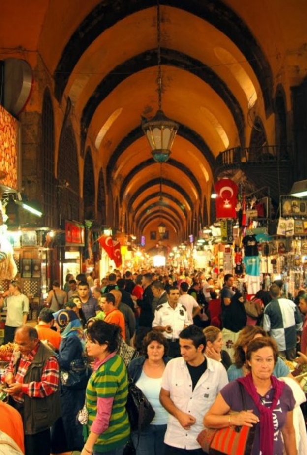 سوق التوابل في اسطنبول