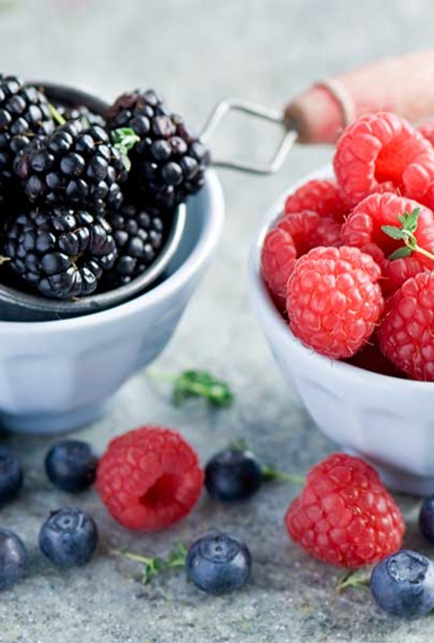 فوائد التوت العجيبة في مكافحة السرطان