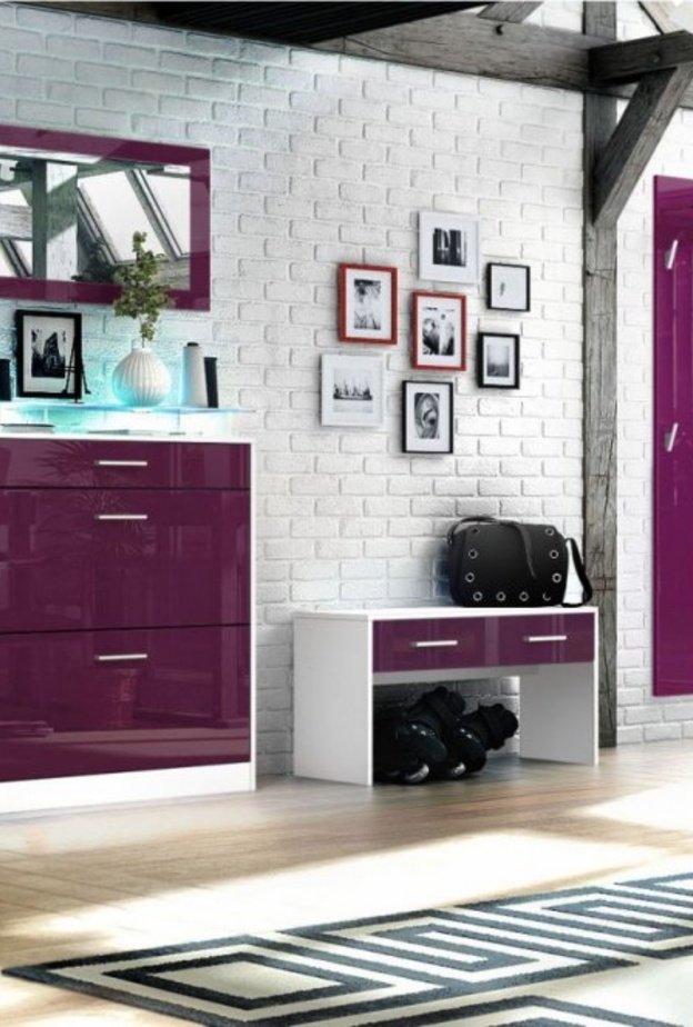 ديكور مدخل منزل مودرن يتألق باللون الأبيض