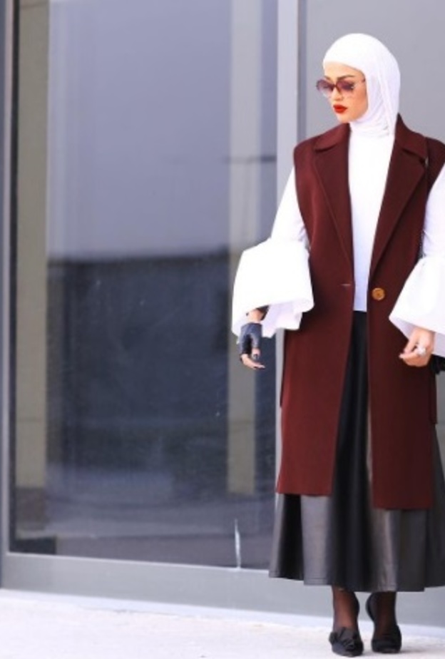 موضة الجيليه الطويلة للمحجبات في 2017‏ من ايلي صعب Elie Saab