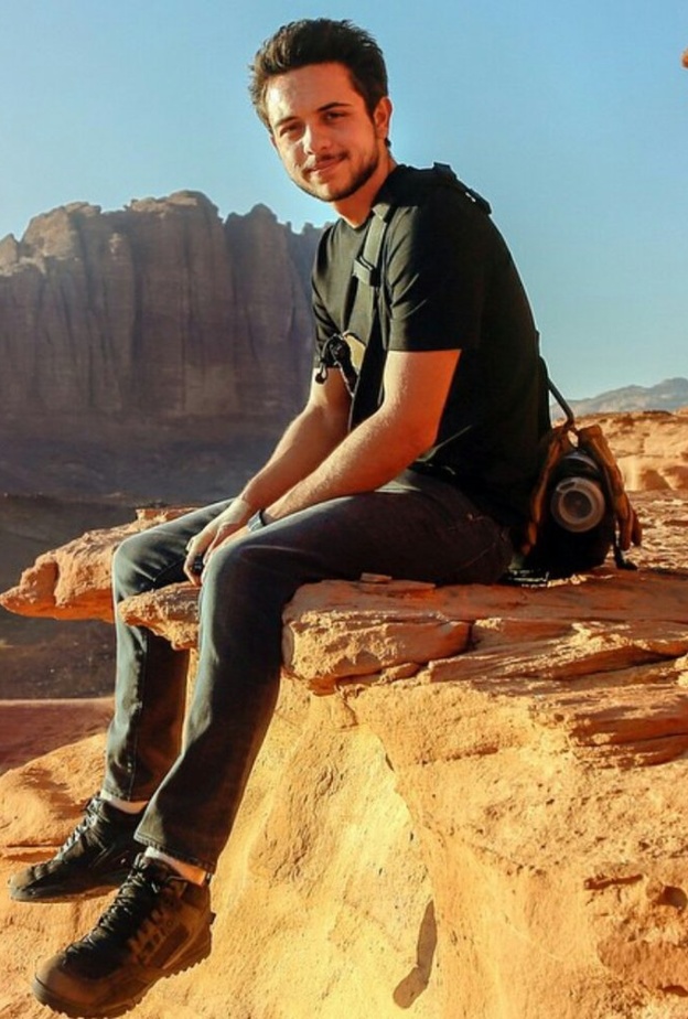 الأمير الحسين على خطى والده الملك عبدالله الثاني