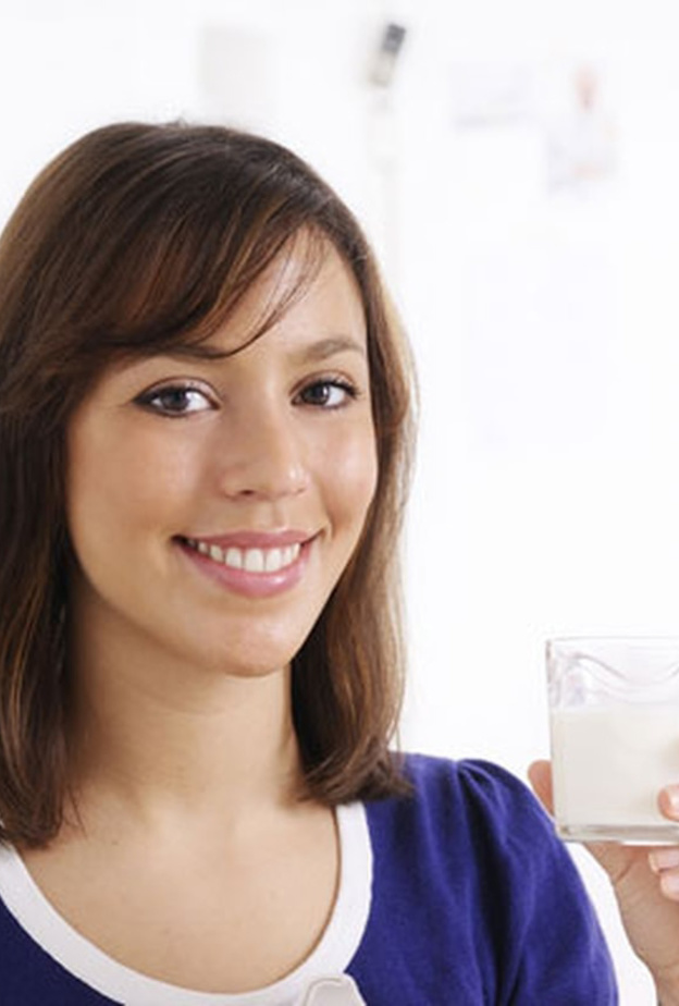 الحليب من أهم الأطعمة التي تقوي العظام