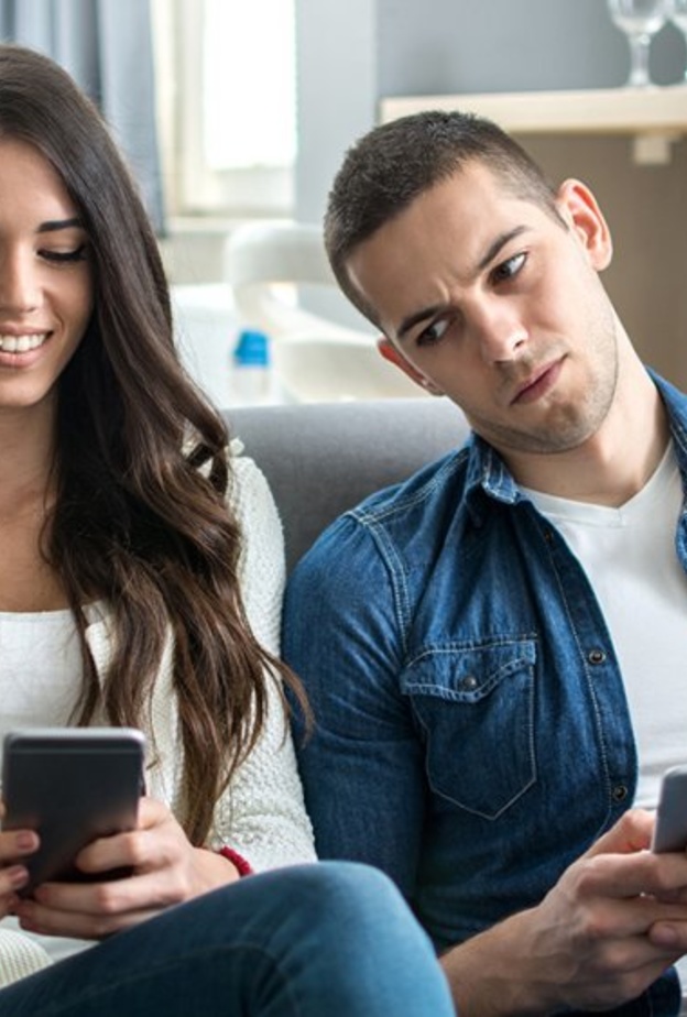 الرجال الذين ينتمون الى ابراج الثور الاسد الميزان والعقرب هم الاكثر غيرة على شريكتهم