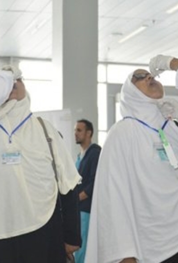 تقدم السعوديات الخدمات الصحية للحجاج