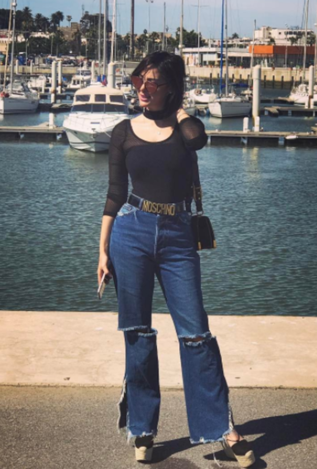 بسمة بوسيل بإطلالة يومية ناعمة