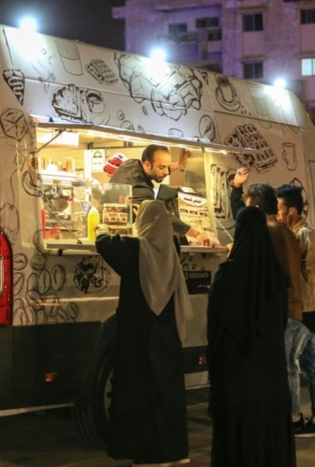 نجاح الكثير من الشباب والفتيات بمشاريع الفود ترك