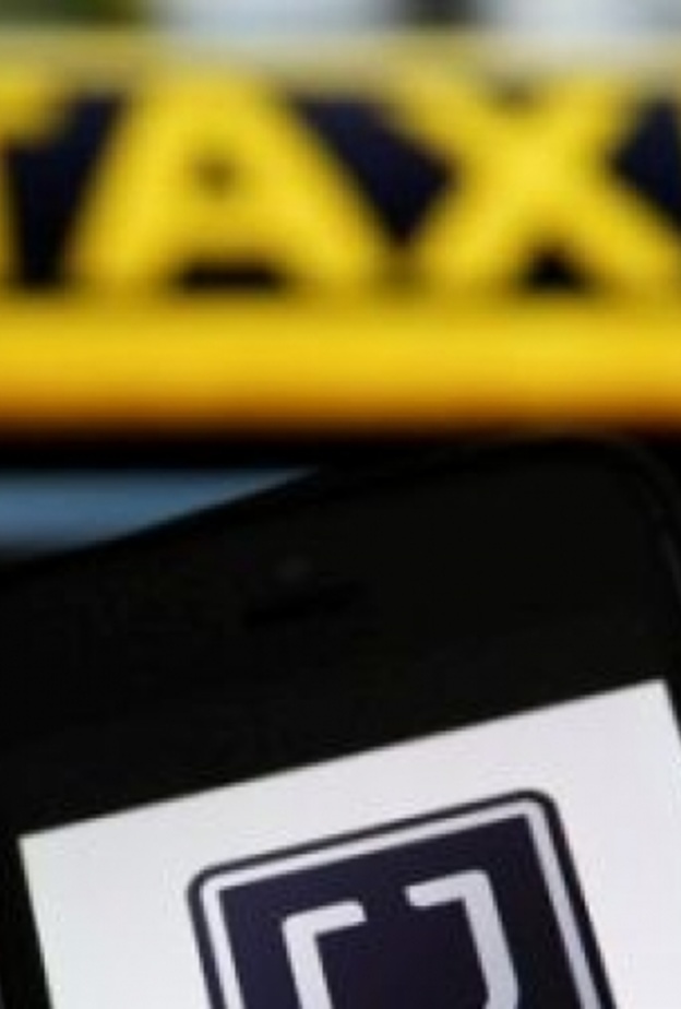  اطلاق خدمة الاجرة السياحية