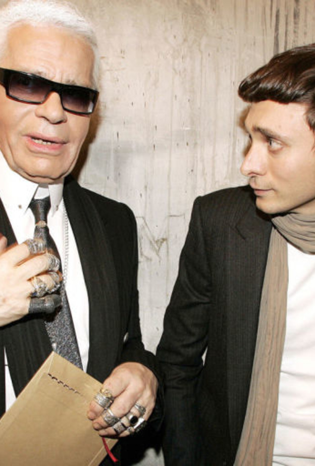 هادي سليمان مع كارل لاغرفيلد في عرض ديور عام ٢٠١٥