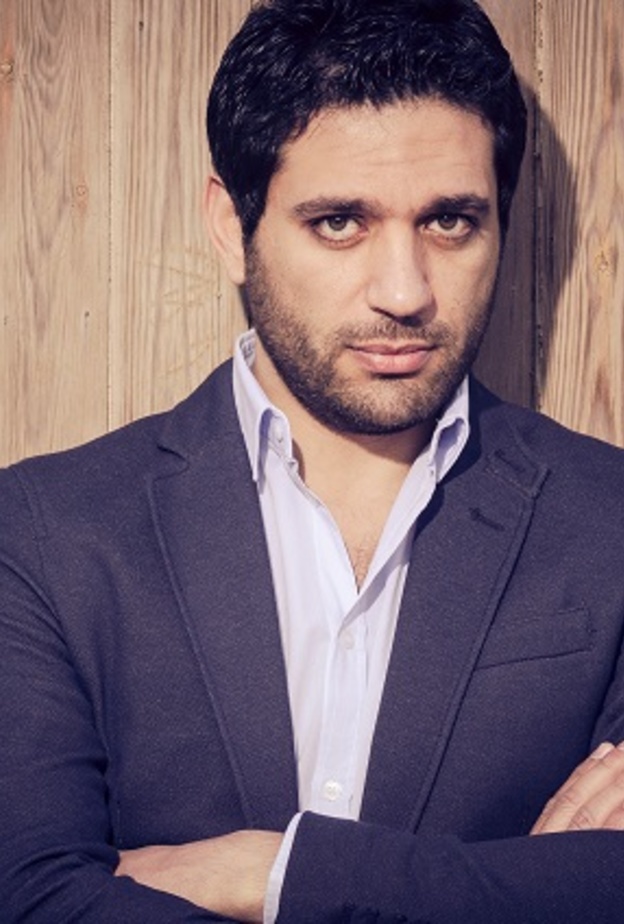 النجم حسن الرداد