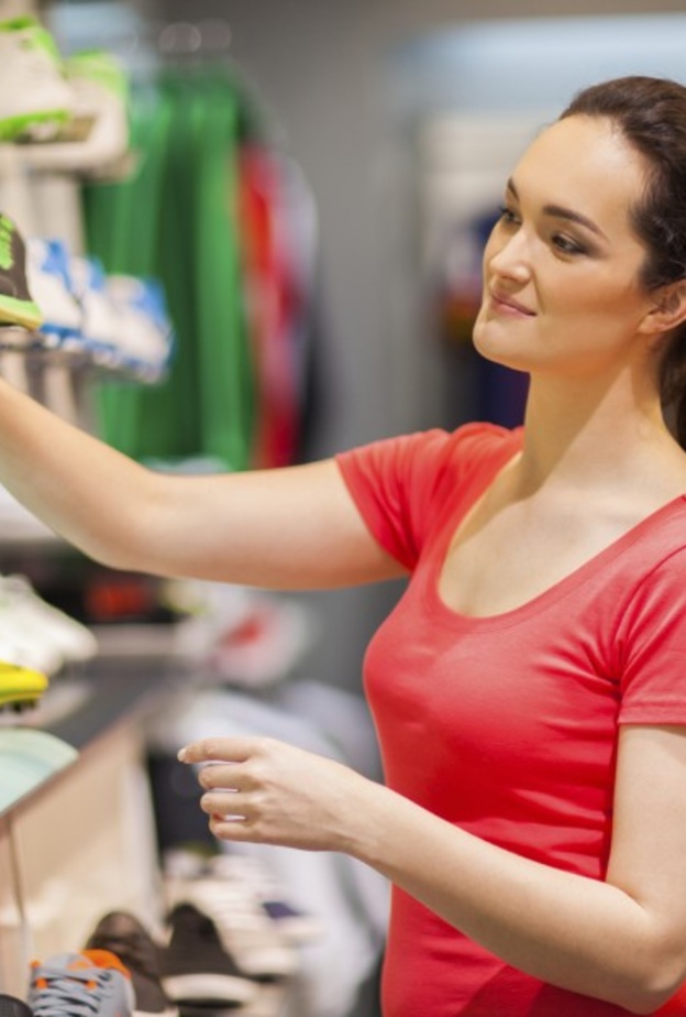 الاحذية الرياضية ضرورية اذا اردت ممارسة متعة الرياضة مع العريس