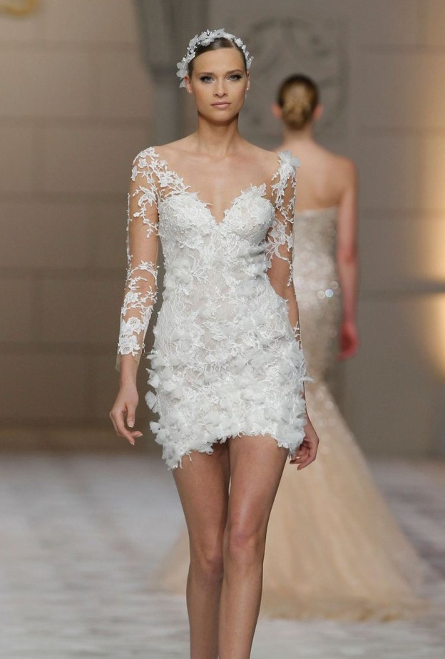 اختاري فستان زفاف يلائم قامتك وجسمك