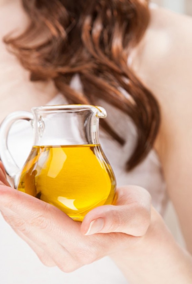 زيت الزيتون للشعر المفضل لدى السعوديات