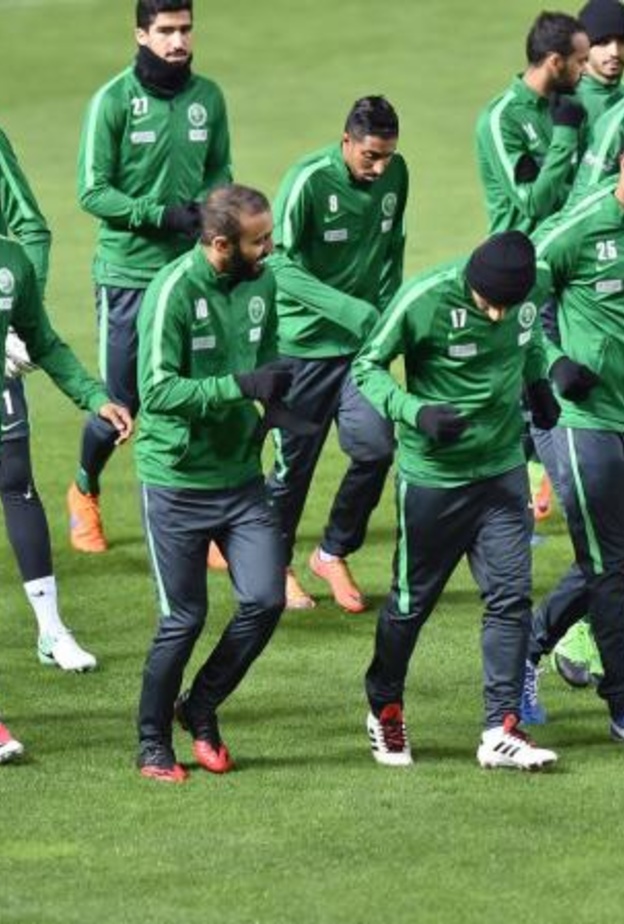 هوساوي و الفرج يغيبان عن تدريبات السعودية في أستراليا