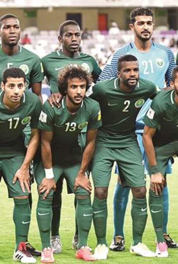 منتخب السعودية تدرب في سرية تامة