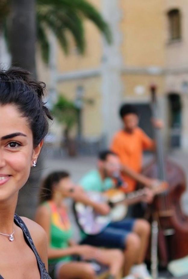 اسأل السكان المحليين دون خجل