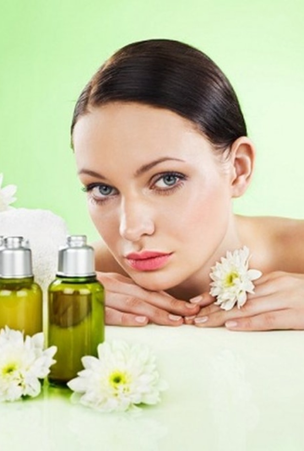 زيت السمسم هو احد الزيوت المهمة لبشرة اكثر نضارة