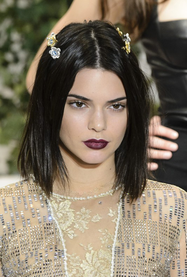 اجمل تدرجات احمر الشفاه التوتي للموسم المقبل