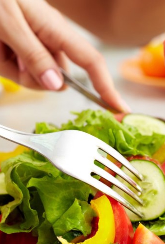 أخصائية التغذية وإنقاص الوزن إيمان الأيوب