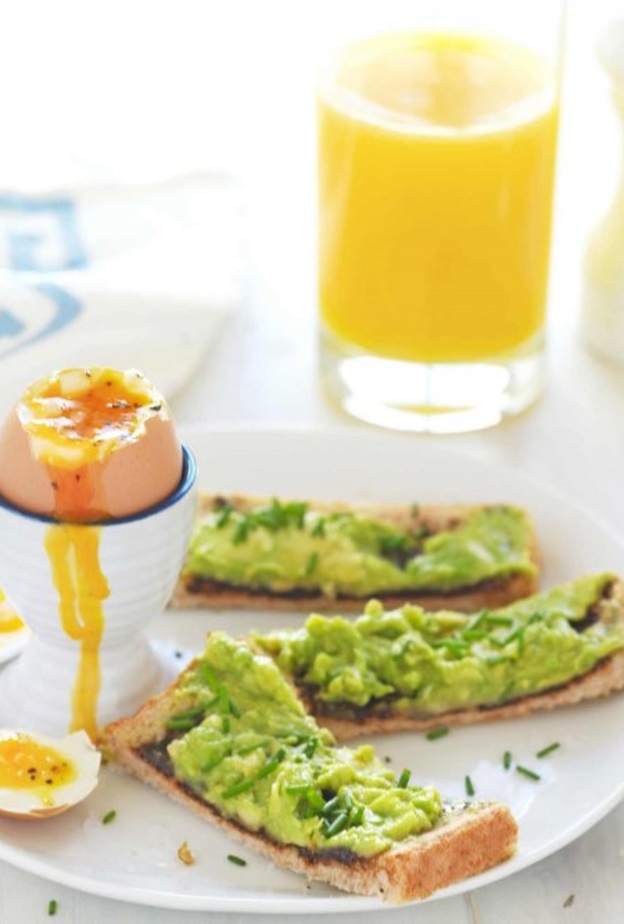 تناول البيض في الفطور يساعد في علاج الإكتئاب