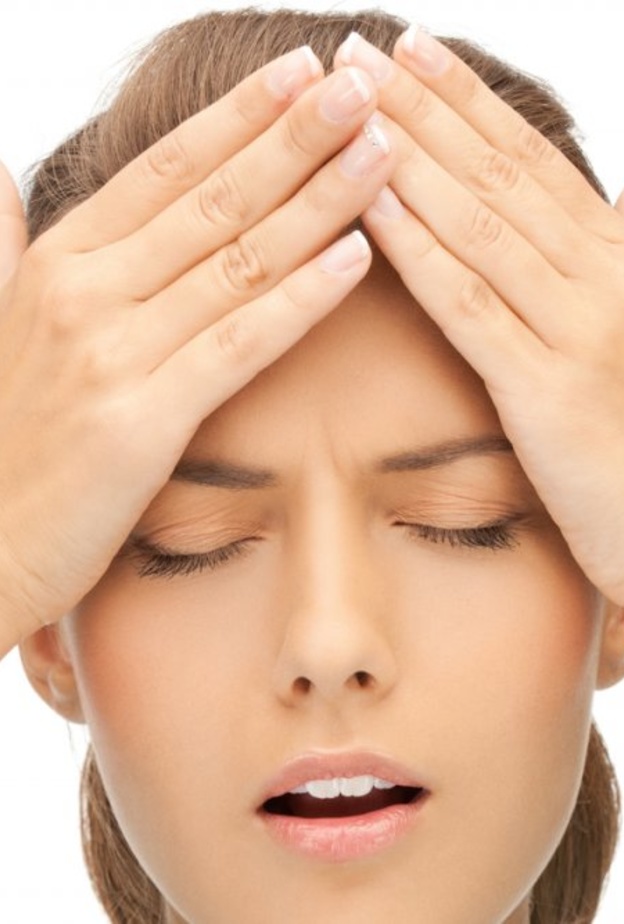  الصداع أبرز أعراض تخثر الدم الوريدي