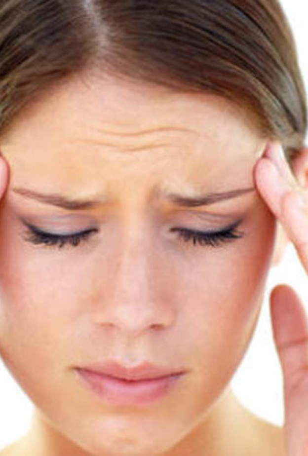 الصداع المصاحب للدورة الشهرية يمكن علاجه بالاعشاب