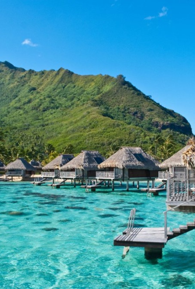 الفنادق العائمة لشهر العسل - Lagoon Resort & Spa