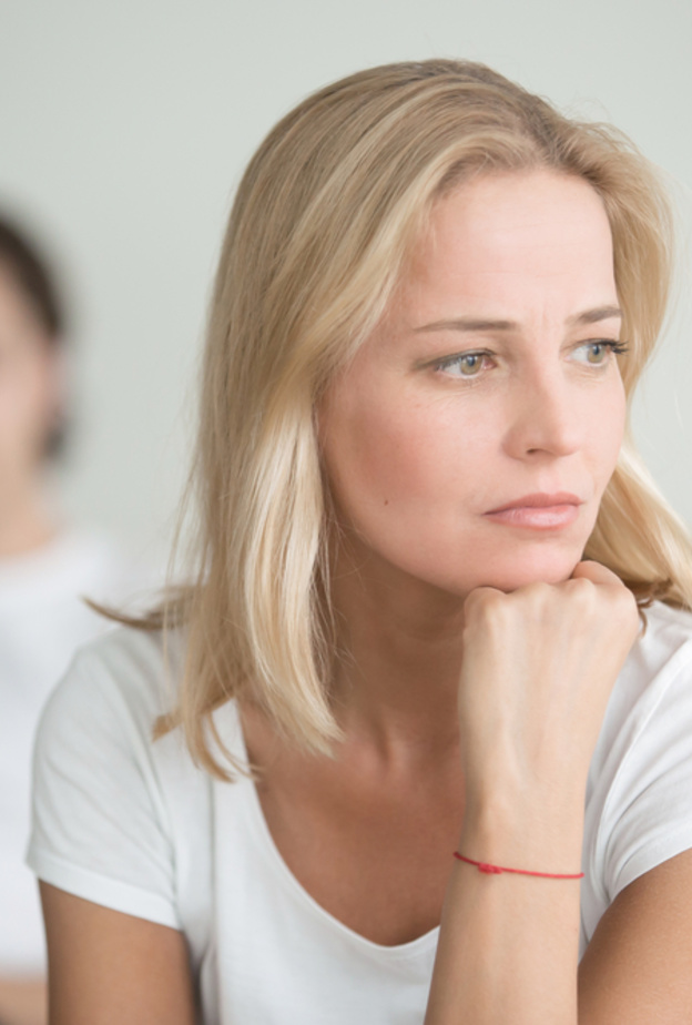 الفراغ العاطفي بين الازواج يؤدي إلى الخيانة الزوجية 