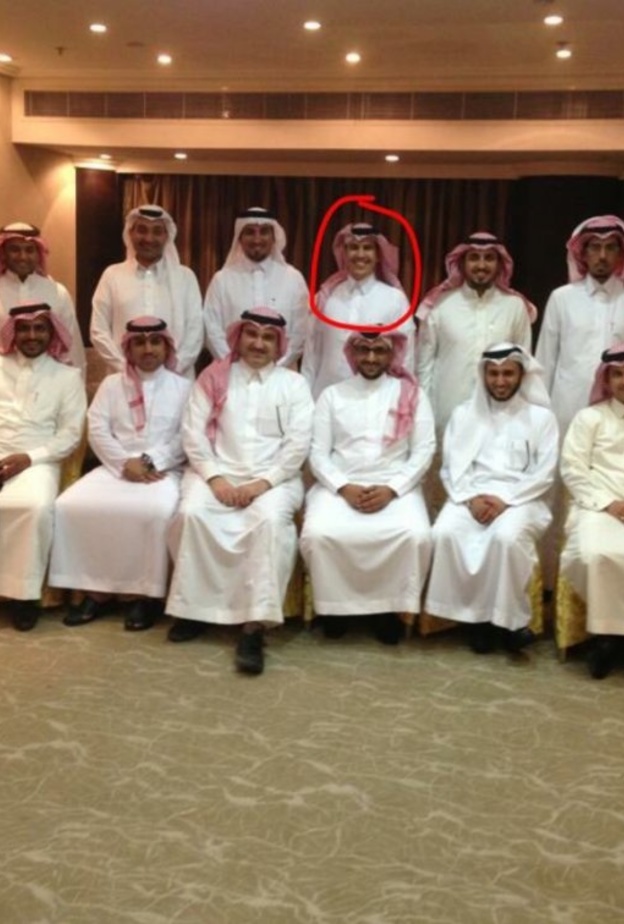 عبدالعزيز العتيبي مع زملائه المبتعثين سابقا لاستراليا